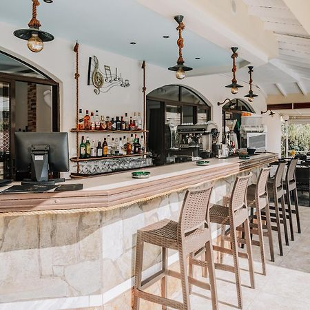 Maltezos Hotel Gouvia Ngoại thất bức ảnh