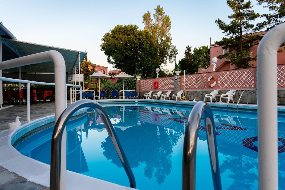 Maltezos Hotel Gouvia Ngoại thất bức ảnh