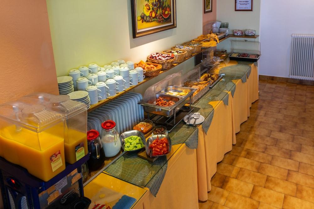 Maltezos Hotel Gouvia Ngoại thất bức ảnh