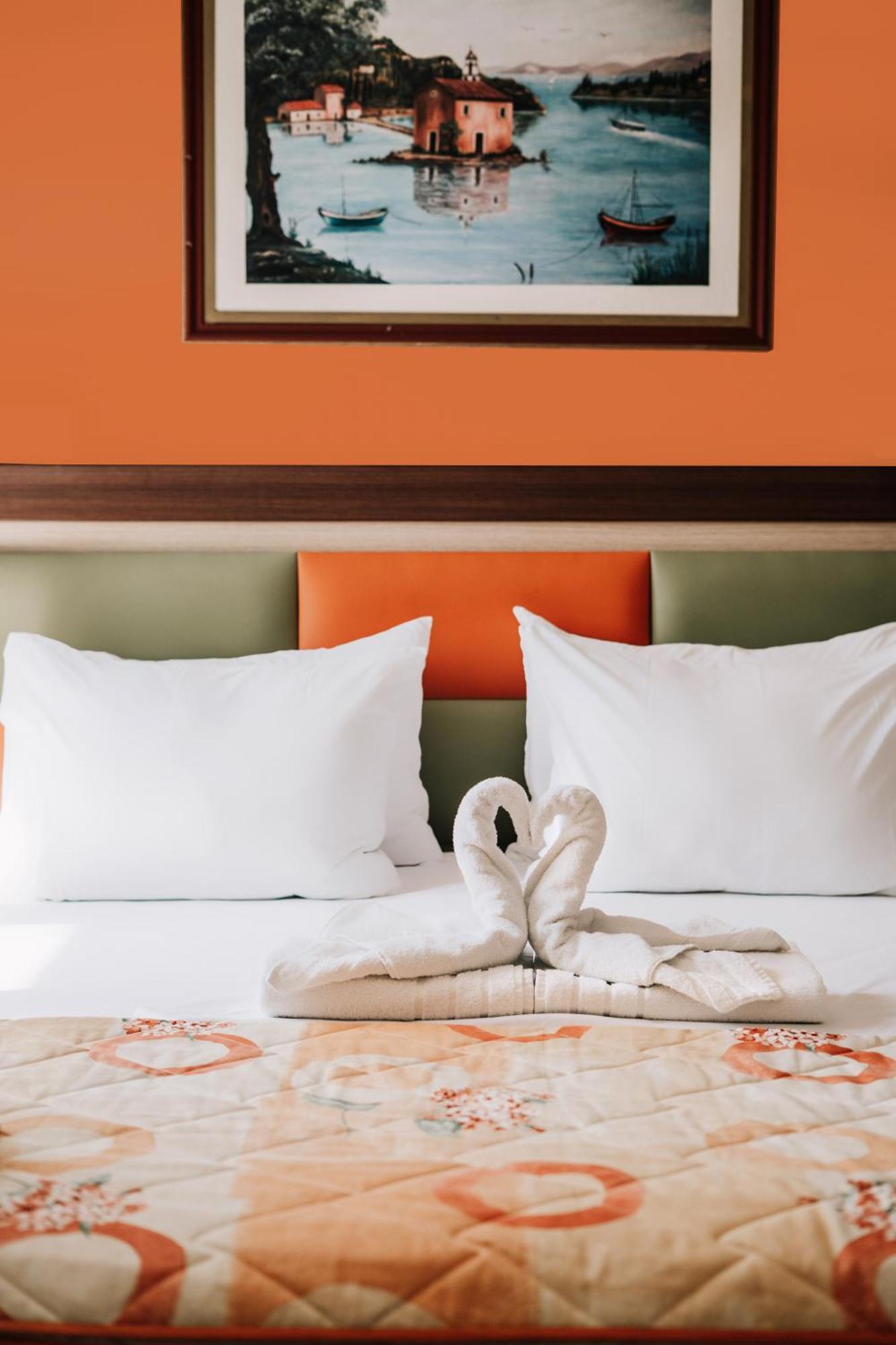Maltezos Hotel Gouvia Ngoại thất bức ảnh
